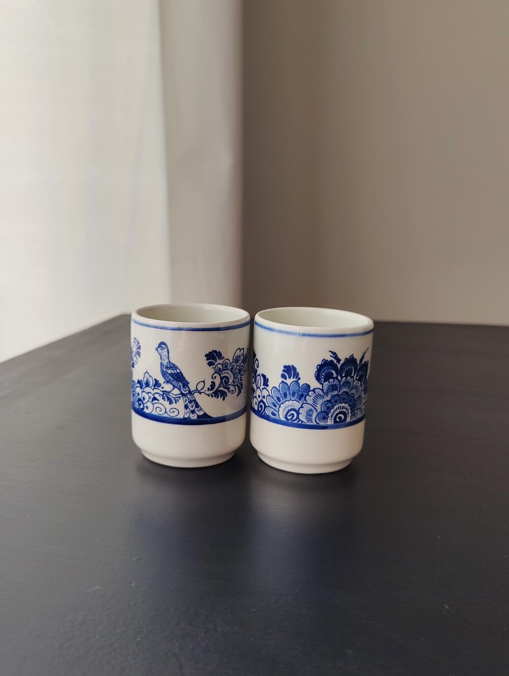 Vintage | Delft Holland 🇳🇱| Hand Painted 🔵⚪ | 2 oz cups
